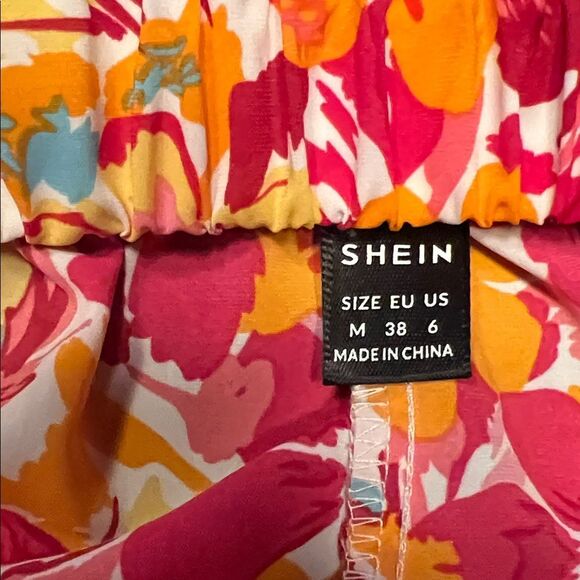SHEIN Colorful Floral Crop Top and Shorts Set - Picture 2 of 7